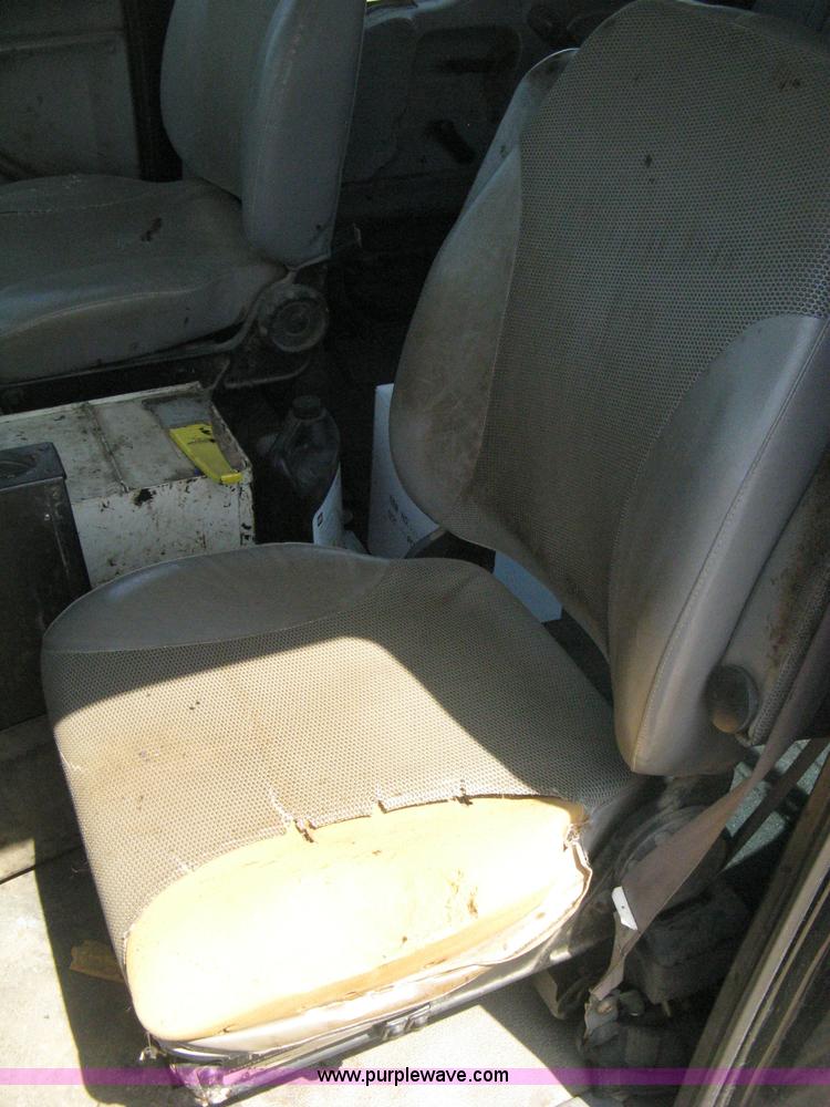 image for item H5270 1999 Sterling L8500 Series crew cab cargo/bobtail truck