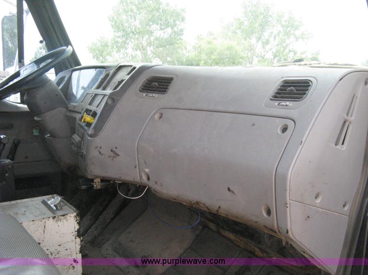 image for item H5270 1999 Sterling L8500 Series crew cab cargo/bobtail truck