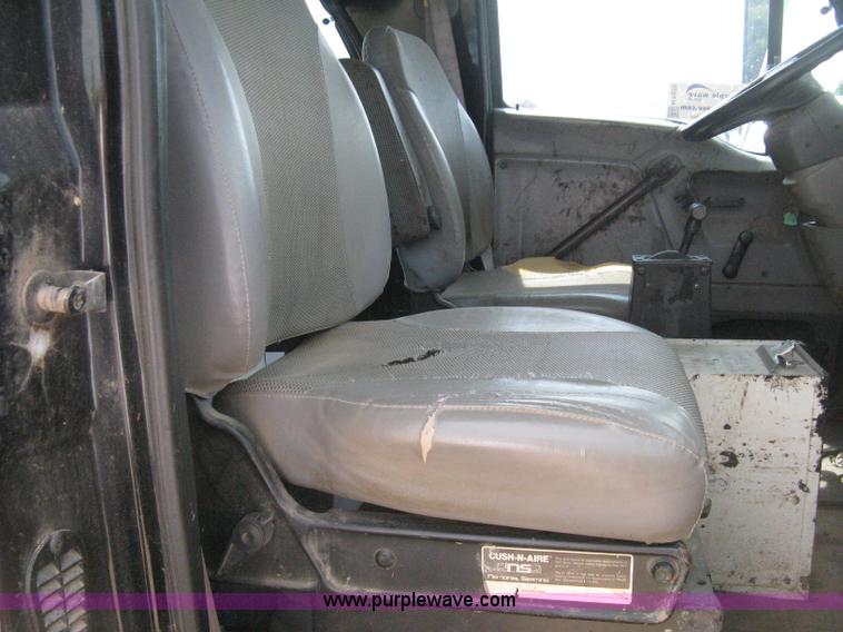 image for item H5270 1999 Sterling L8500 Series crew cab cargo/bobtail truck