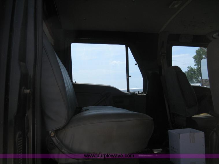 image for item H5270 1999 Sterling L8500 Series crew cab cargo/bobtail truck