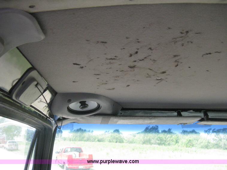 image for item H5270 1999 Sterling L8500 Series crew cab cargo/bobtail truck