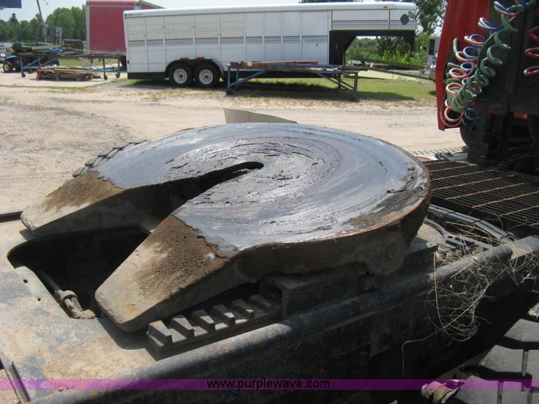 image for item H5272 1995 Ford Aeromax L9000 semi truck