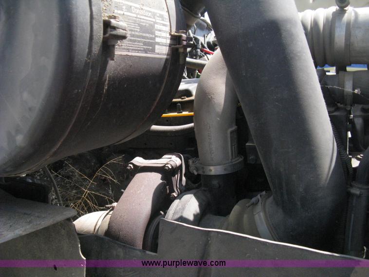 image for item H5272 1995 Ford Aeromax L9000 semi truck