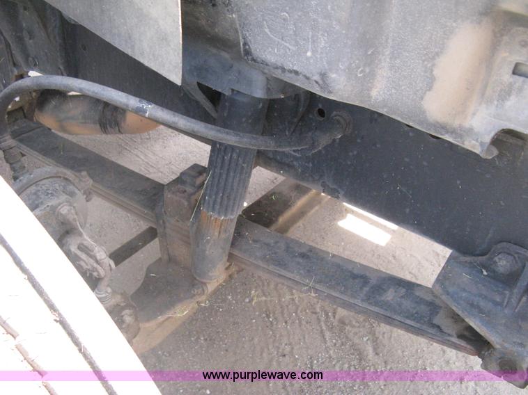 image for item H5272 1995 Ford Aeromax L9000 semi truck