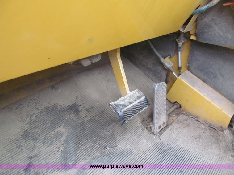 image for item H8842 Lorain LCD150 crane