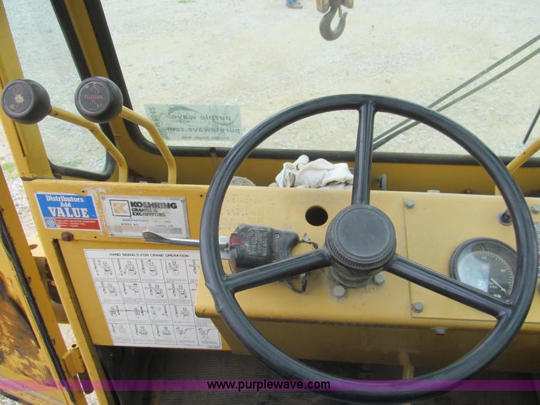 image for item H8842 Lorain LCD150 crane