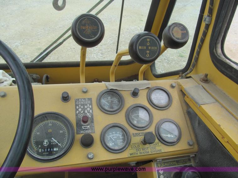 image for item H8842 Lorain LCD150 crane