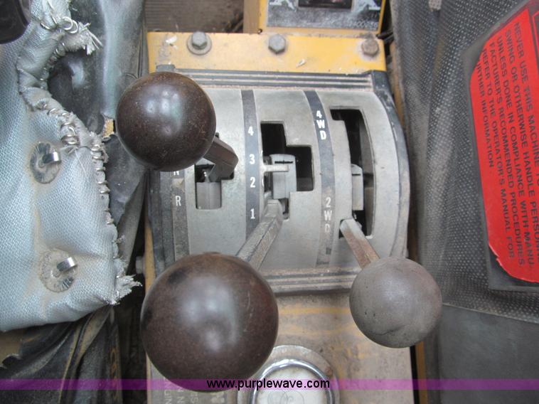 image for item H8842 Lorain LCD150 crane