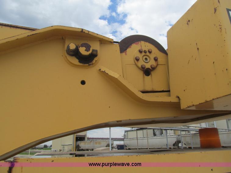 image for item H8842 Lorain LCD150 crane