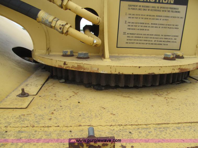 image for item H8842 Lorain LCD150 crane