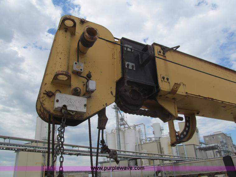 image for item H8842 Lorain LCD150 crane