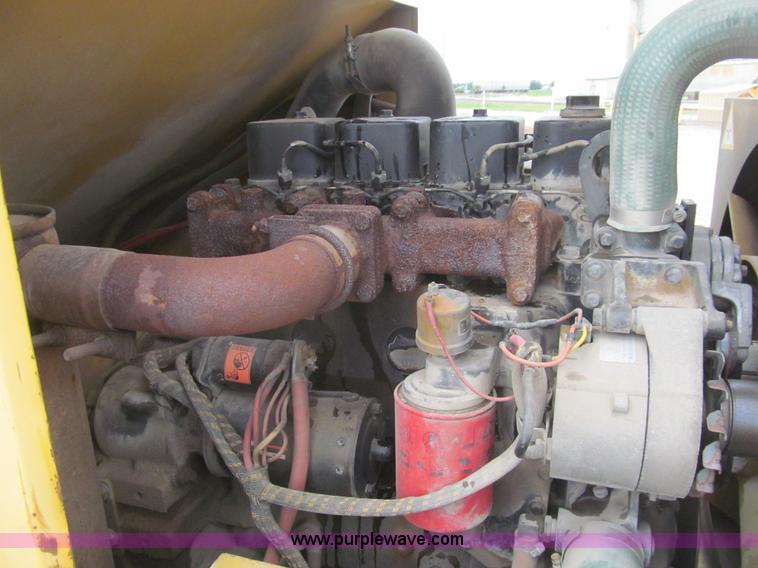 image for item H8842 Lorain LCD150 crane