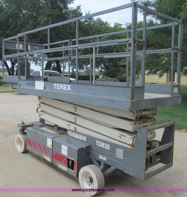 image for item H8898 Terex TSM30 electric scissor lift