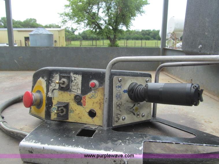 image for item H8898 Terex TSM30 electric scissor lift