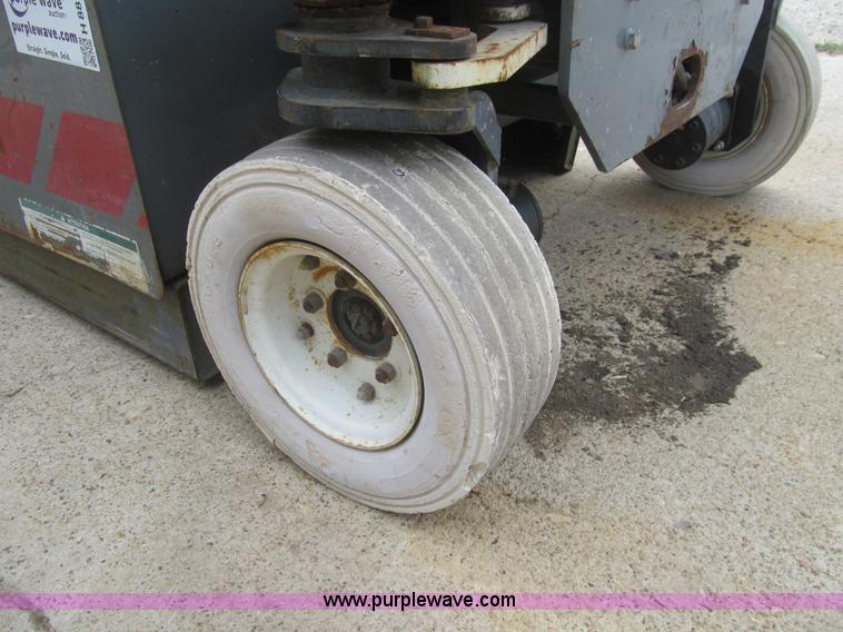 image for item H8898 Terex TSM30 electric scissor lift