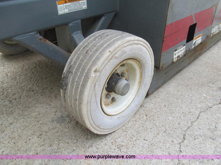 image for item H8898 Terex TSM30 electric scissor lift