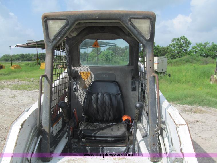 image for item H8941 2007 Bobcat S150 skid steer