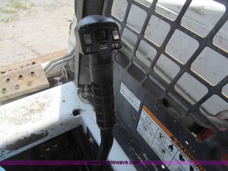 image for item H8941 2007 Bobcat S150 skid steer