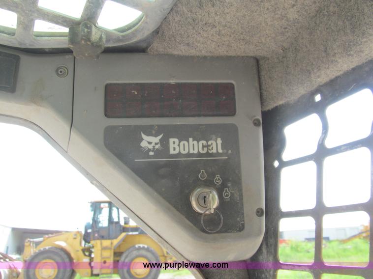 image for item H8941 2007 Bobcat S150 skid steer