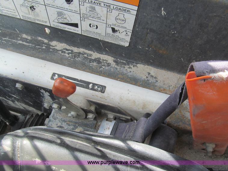 image for item H8941 2007 Bobcat S150 skid steer
