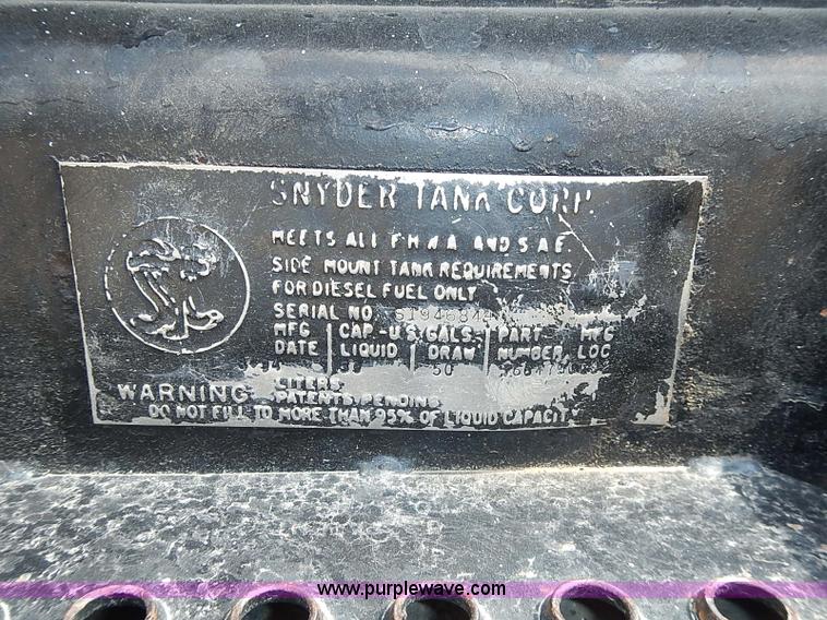 image for item I3549 1995 International 4700 Lo Profile flatbed truck