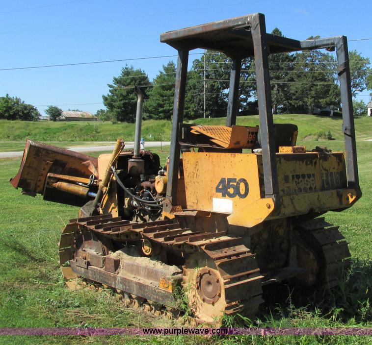 image for item I4136 1975 Case 450 dozer