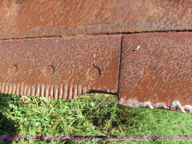 image for item I4136 1975 Case 450 dozer