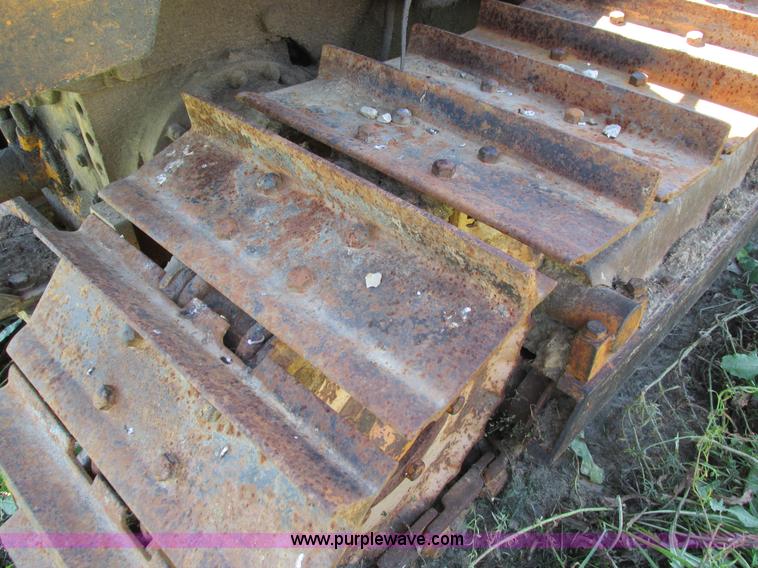 image for item I4136 1975 Case 450 dozer