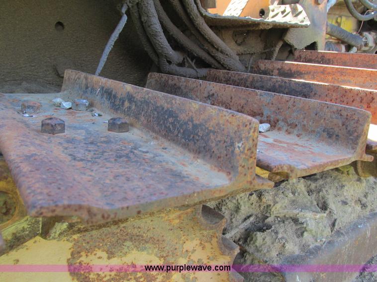 image for item I4136 1975 Case 450 dozer