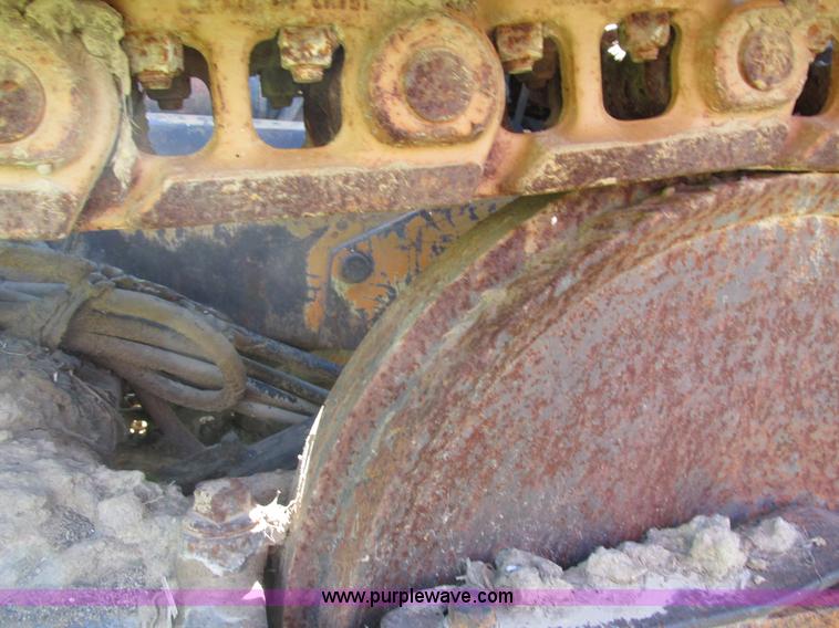 image for item I4136 1975 Case 450 dozer