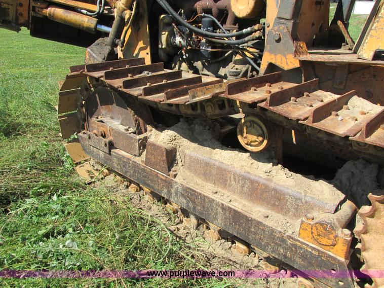 image for item I4136 1975 Case 450 dozer