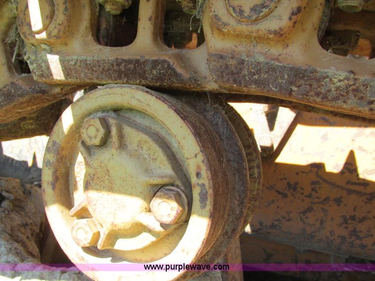 image for item I4136 1975 Case 450 dozer