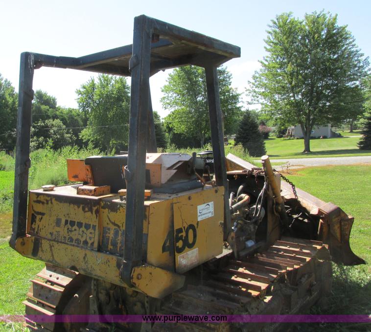 image for item I4136 1975 Case 450 dozer