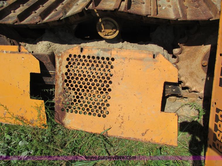 image for item I4136 1975 Case 450 dozer