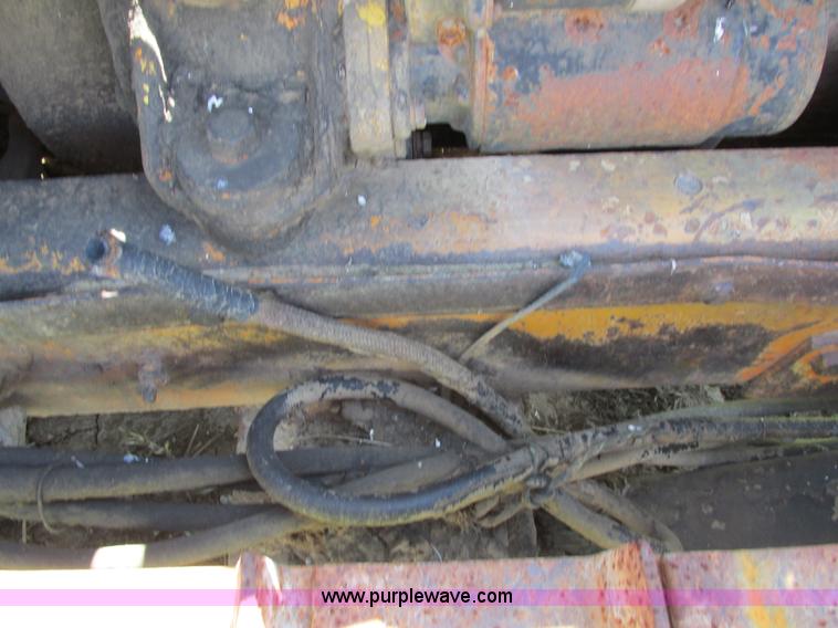 image for item I4136 1975 Case 450 dozer