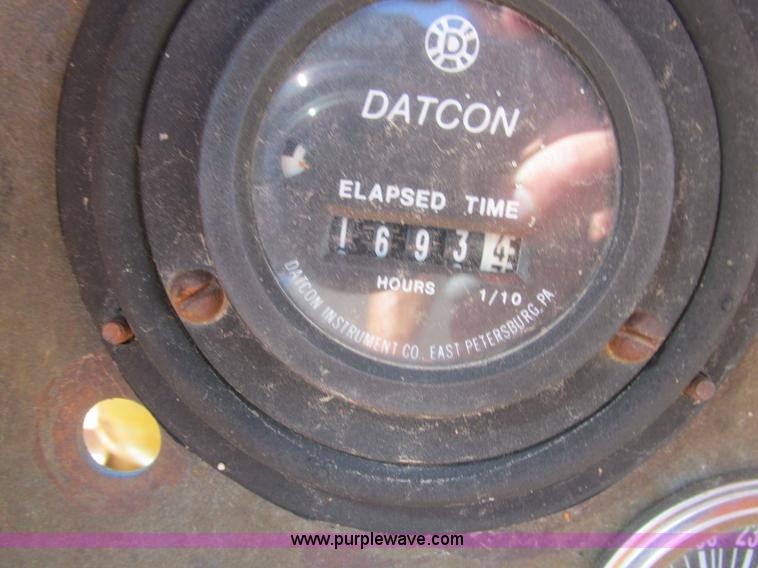 image for item I4136 1975 Case 450 dozer