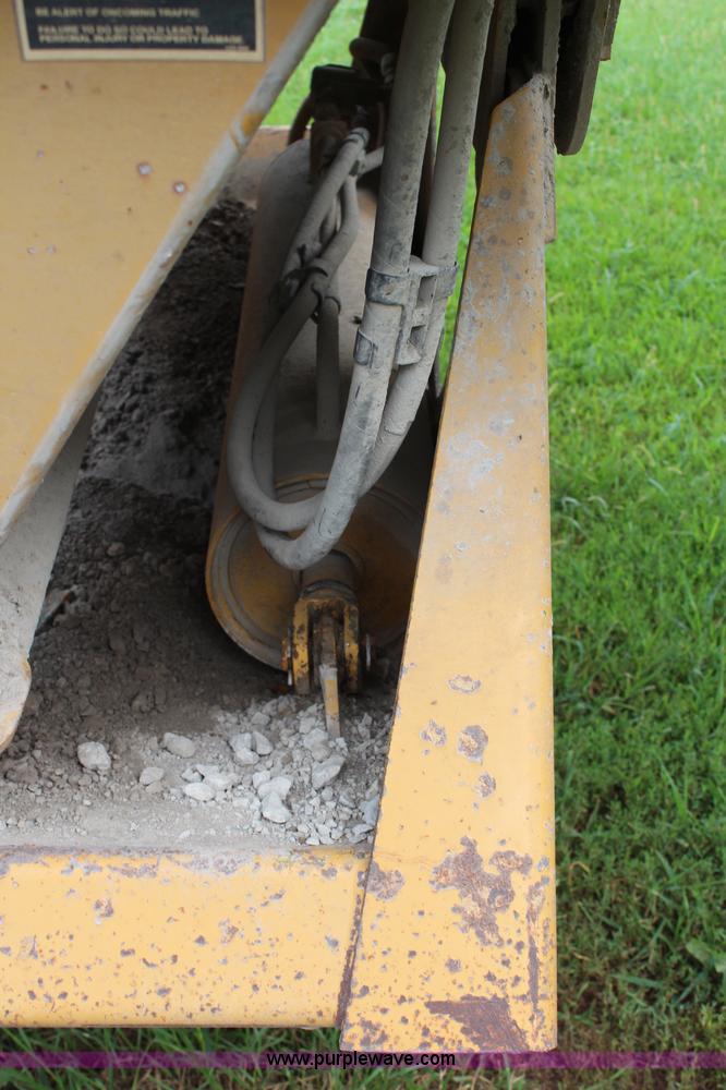 image for item J1051 1996 Load King 2060 belly dump trailer