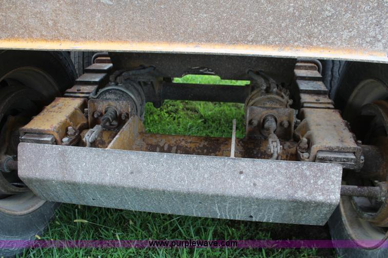 image for item J1051 1996 Load King 2060 belly dump trailer