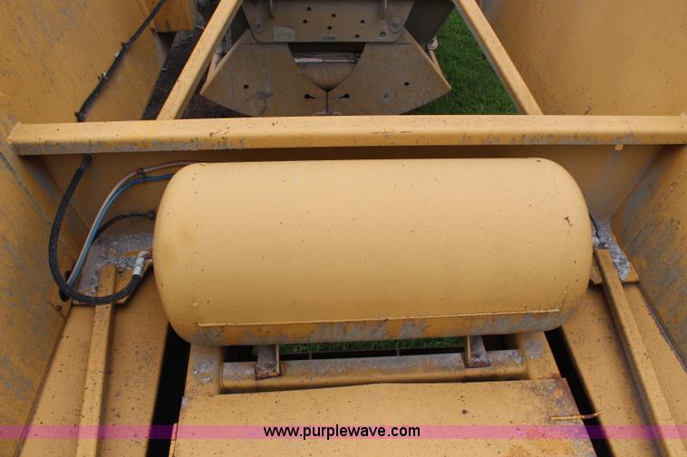 image for item J1051 1996 Load King 2060 belly dump trailer