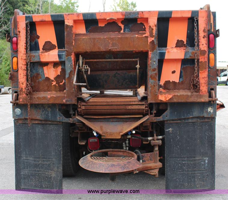 image for item J2160 1999 International 4700 dump truck