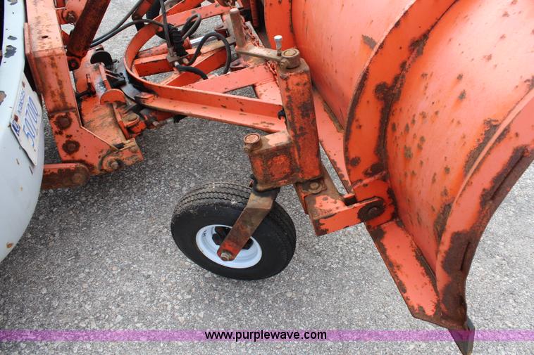 image for item J2160 1999 International 4700 dump truck