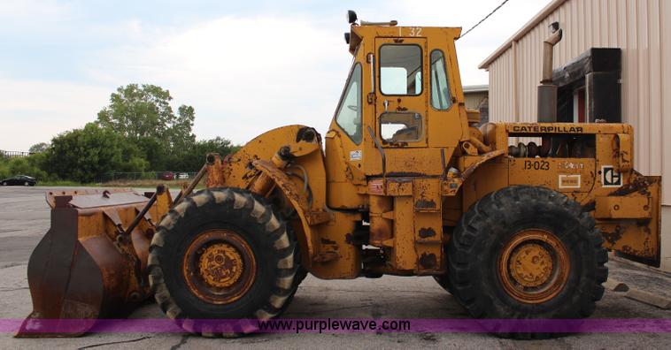 image for item J2166 1968 Caterpillar 966C wheel loader