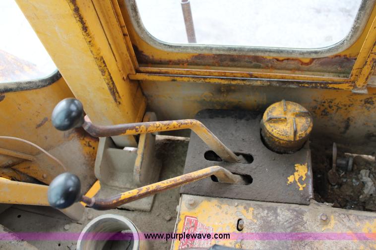 image for item J2166 1968 Caterpillar 966C wheel loader