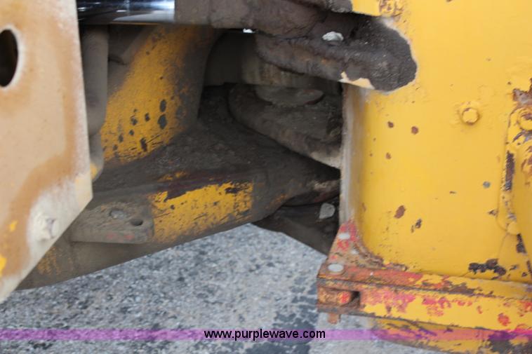 image for item J2166 1968 Caterpillar 966C wheel loader