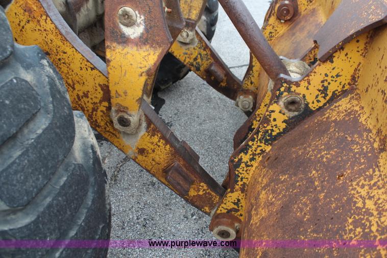 image for item J2166 1968 Caterpillar 966C wheel loader