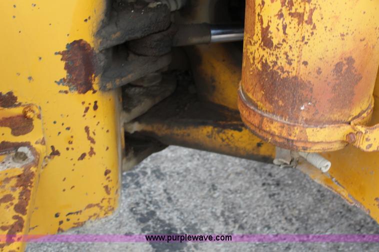 image for item J2166 1968 Caterpillar 966C wheel loader