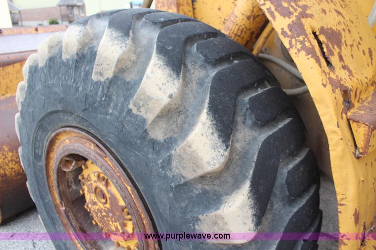 image for item J2166 1968 Caterpillar 966C wheel loader