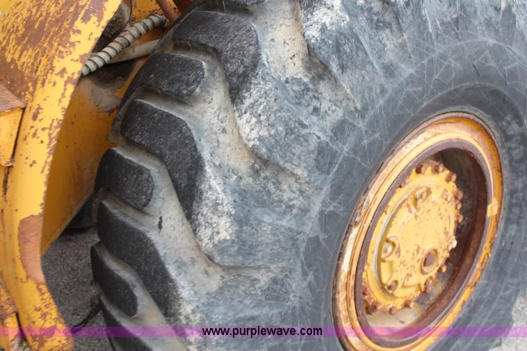 image for item J2166 1968 Caterpillar 966C wheel loader