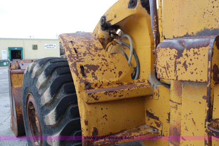 image for item J2166 1968 Caterpillar 966C wheel loader