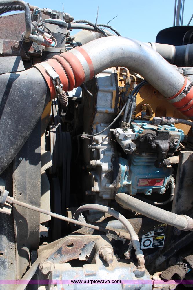 image for item J2191 2000 Kenworth T800 dump truck